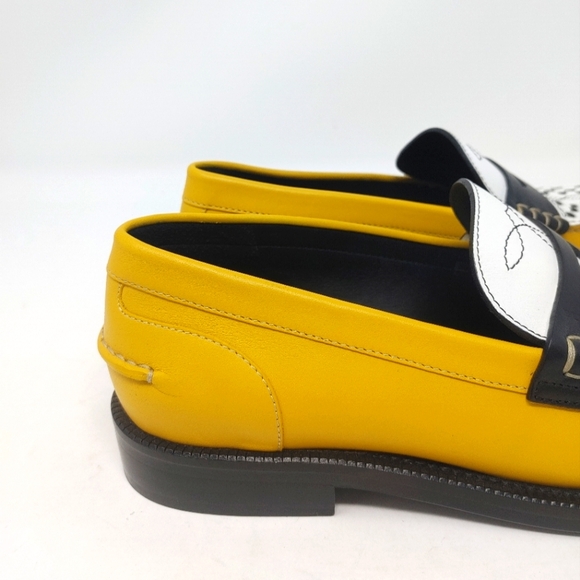Burberry Woven-Toe Leather Loafers in Saffron Yellow Size 38 - Picture 7 of 15
